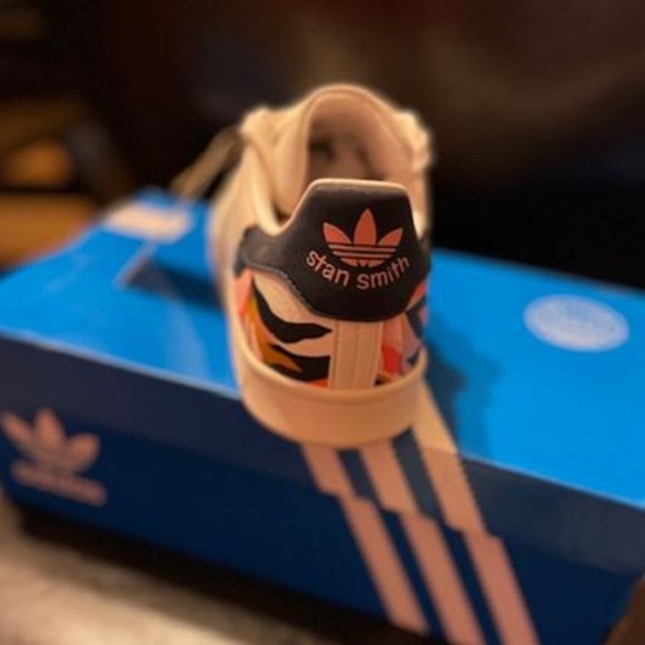 Adidas Stan Smith Sneakers - Picture 2 of 4